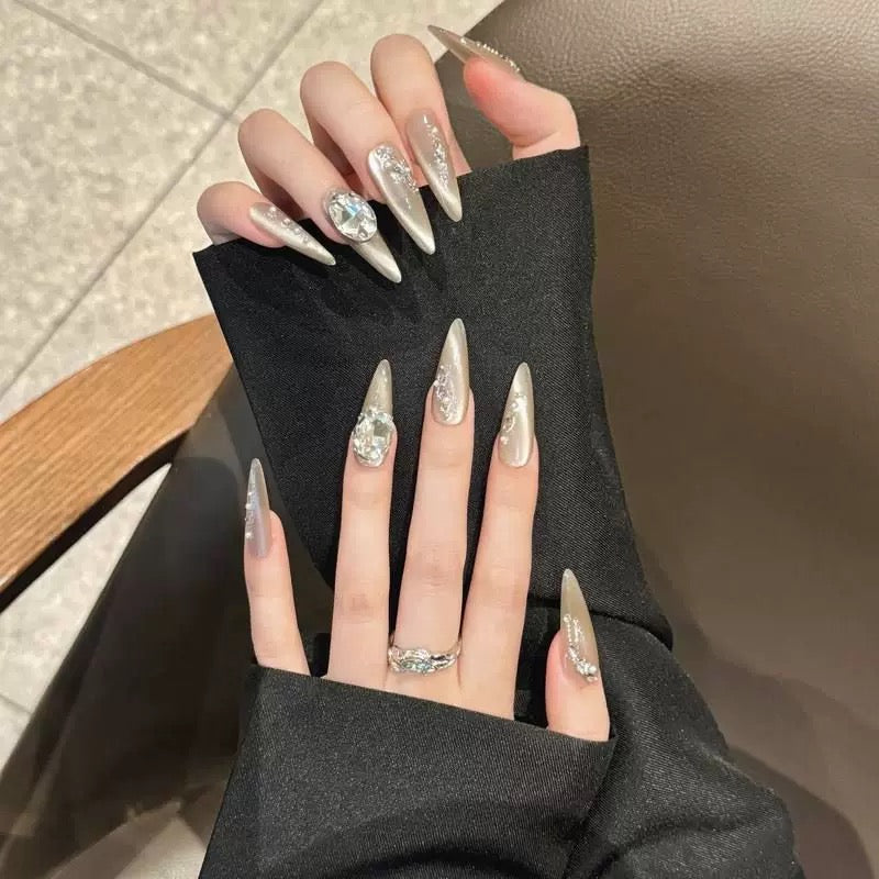 Ice Queen|Stiletto Silver Diamond Nail|Press On Nails