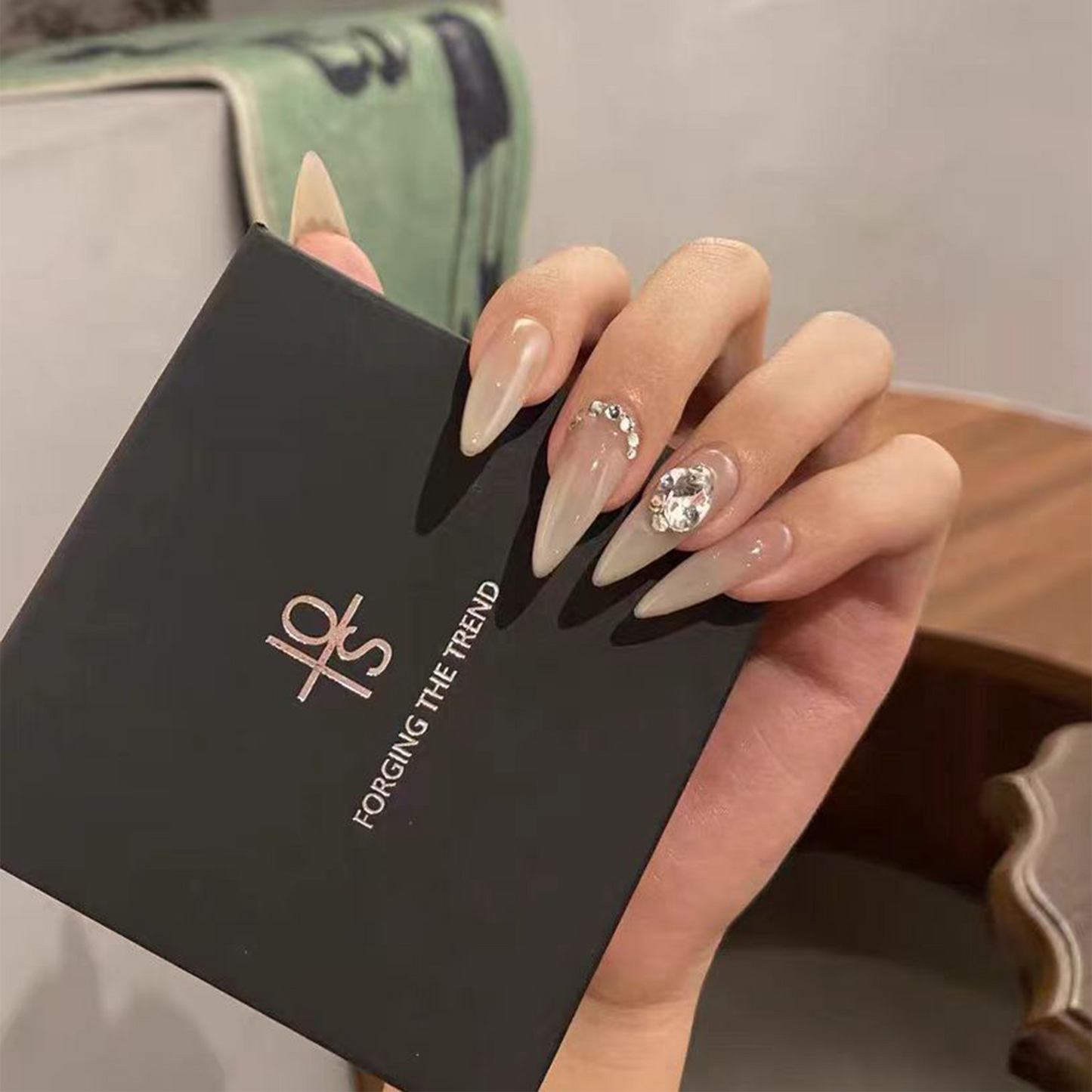 Pure-lust|Nude Glitter and Diamond Nail|Press On Nails
