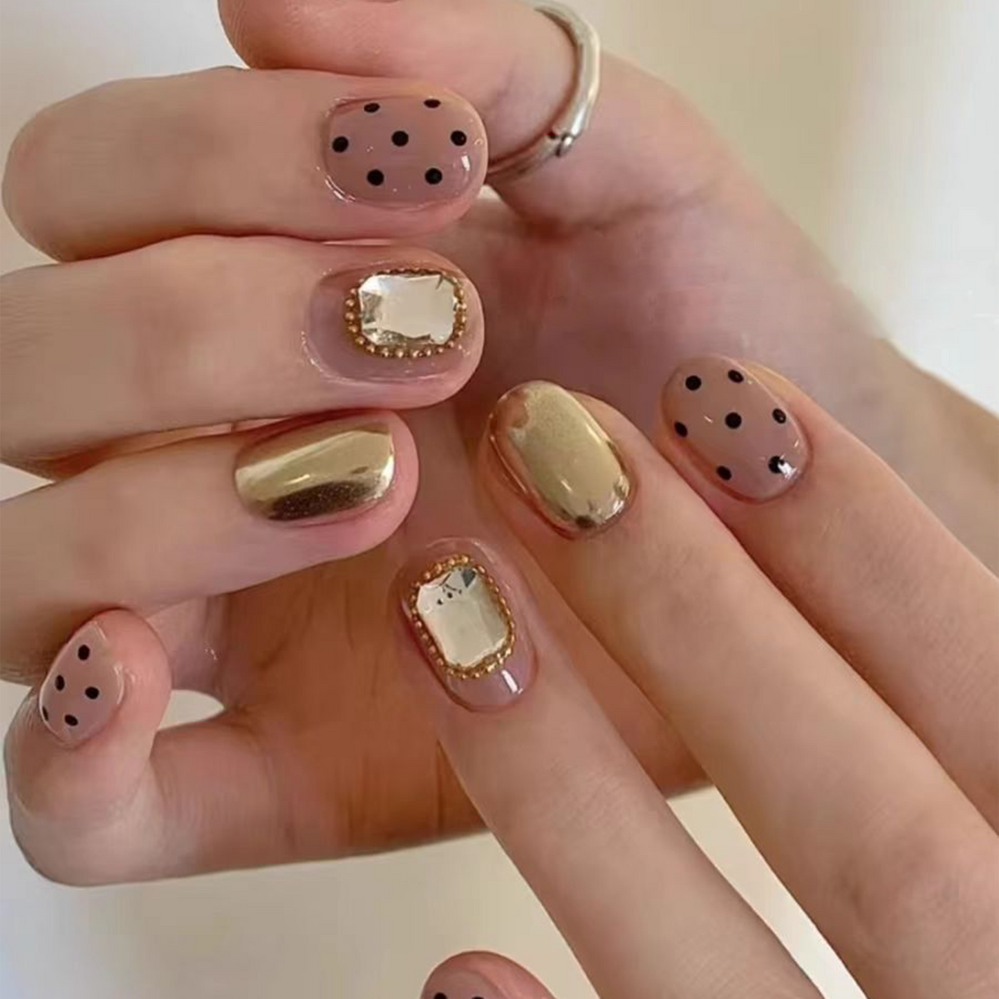 Metallic Polka Dots|Coffin Gold Nail|Press On Nails