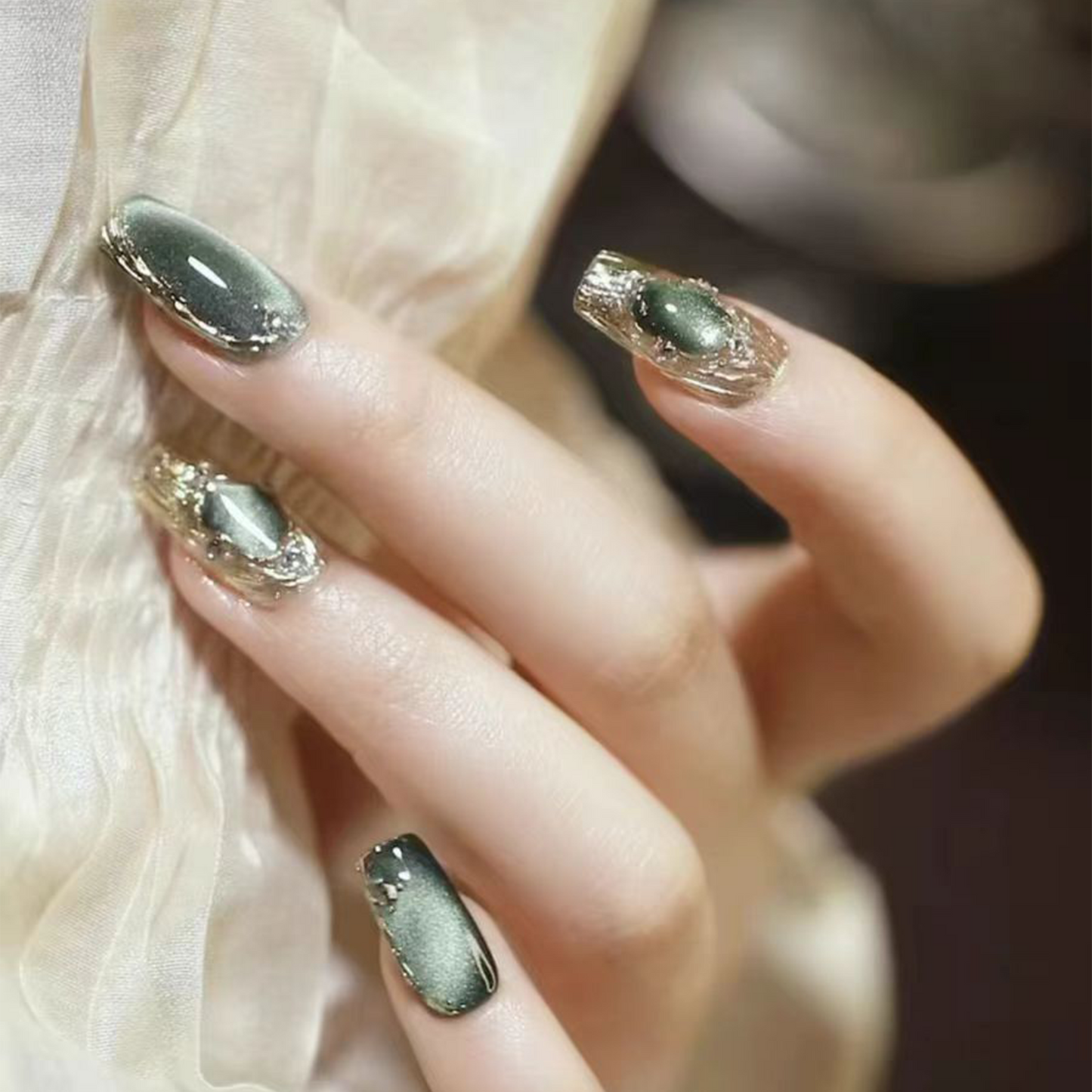 Princess Anna｜Cat' Eye Nail｜Press On Nails