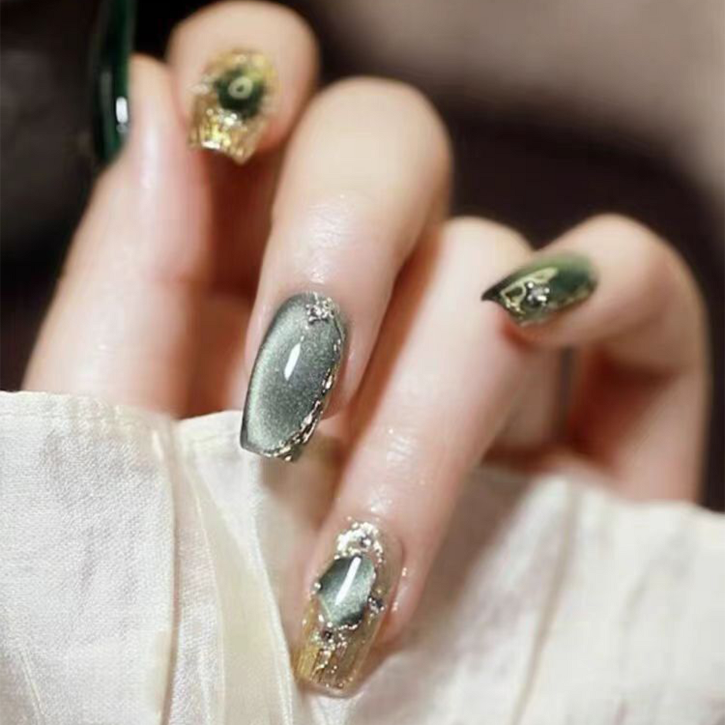 Princess Anna｜Cat' Eye Nail｜Press On Nails