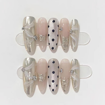 Gentle Lady｜Chanel-inspired Polka Dot Nail｜Press On Nails