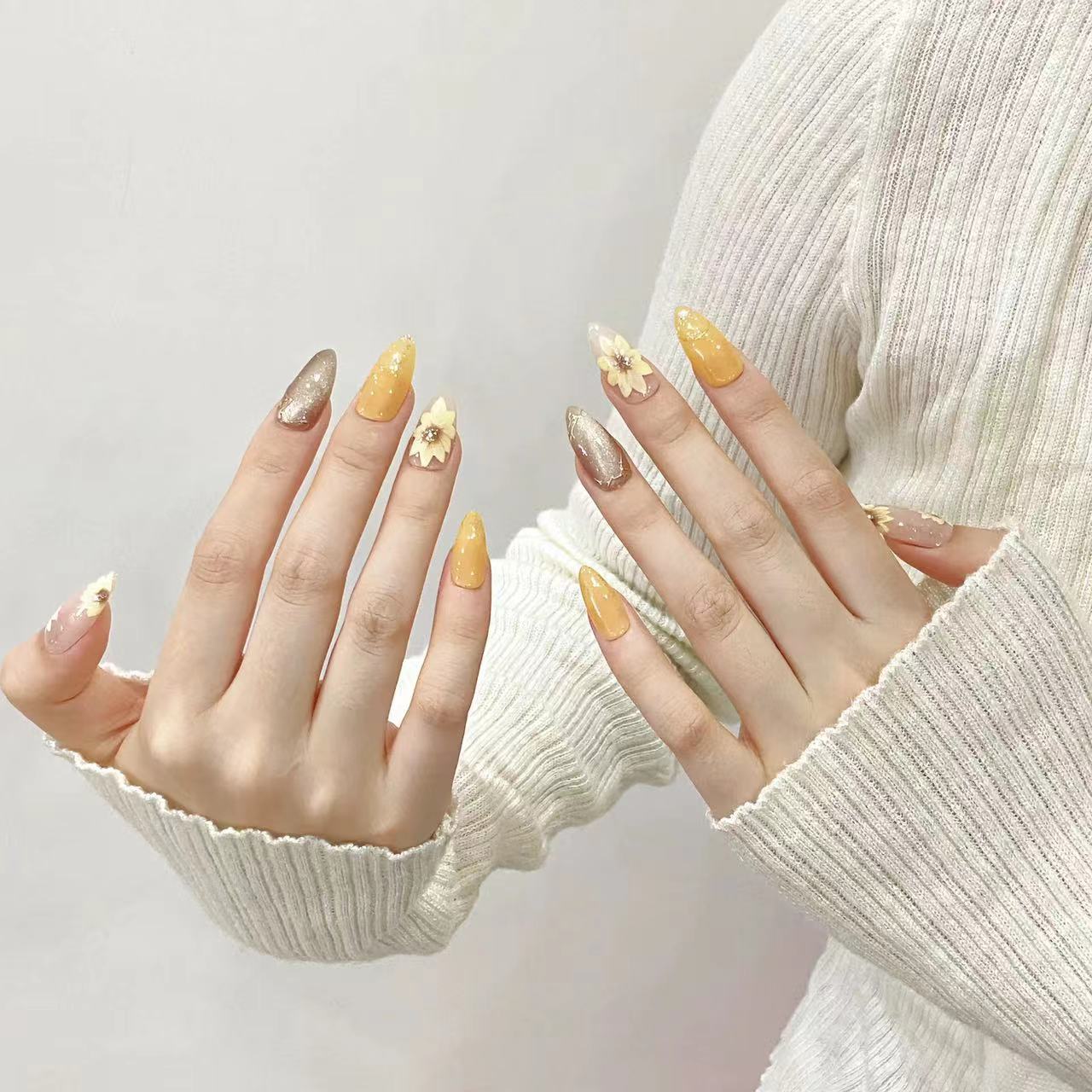 Bloom Towards the Sun｜Almond Sunflower Nail｜Press On Nails