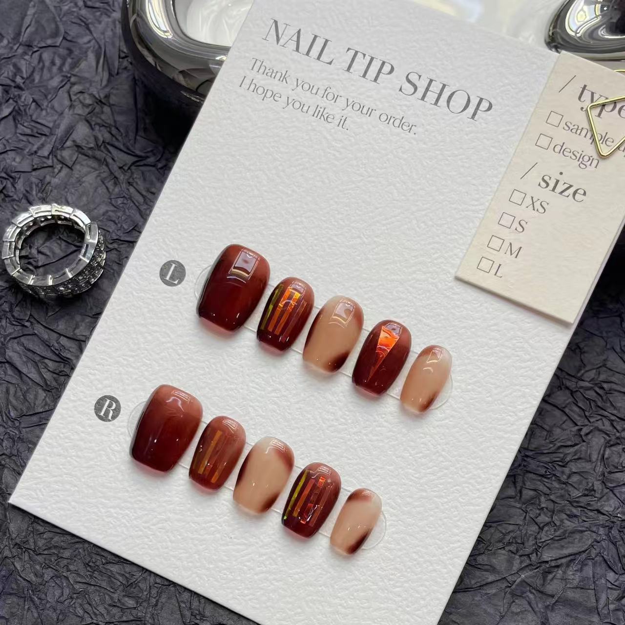 Falling Maples of Autumn｜Coffin Brown Nail｜Press On Nails