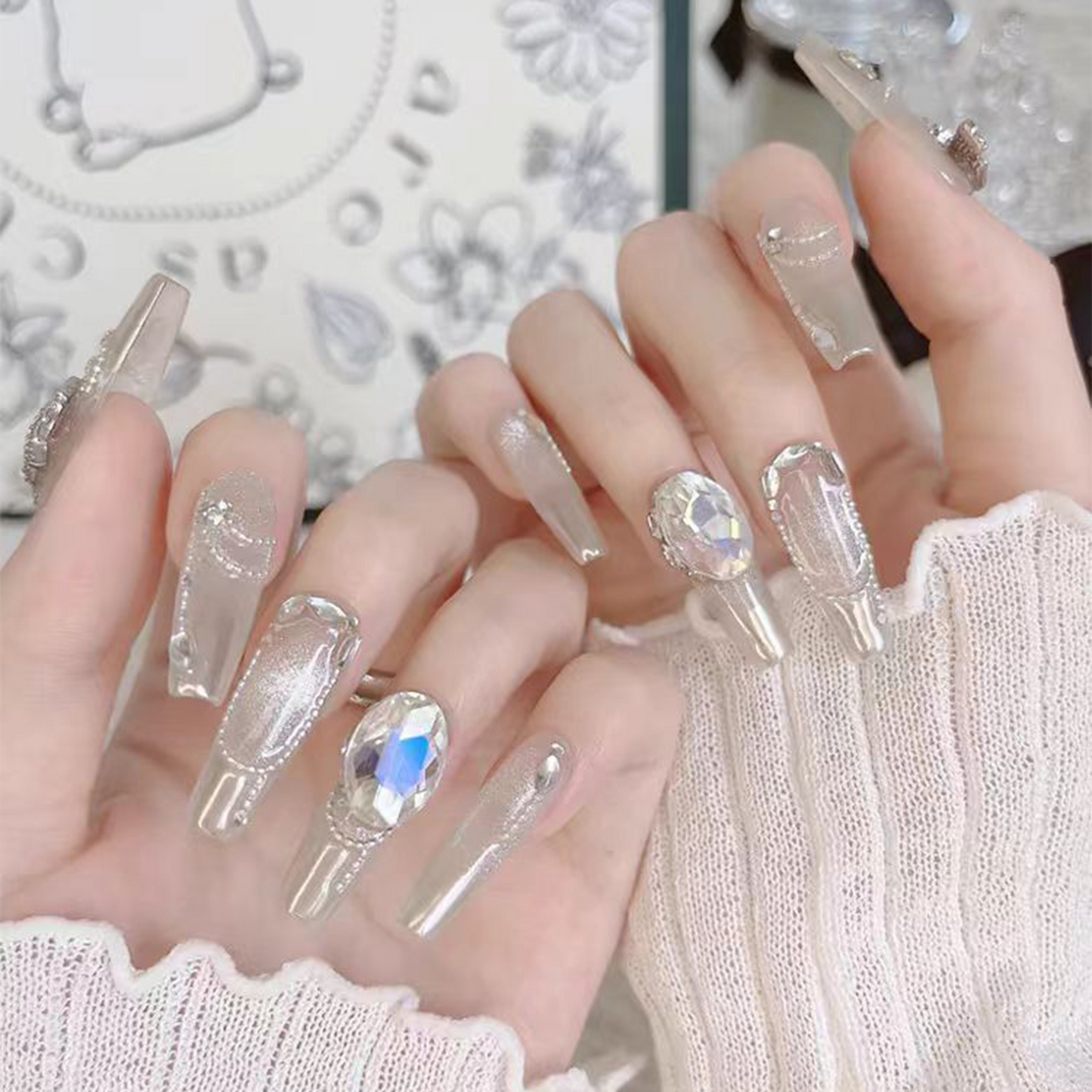 Prodigious Wealth｜Diamond Cat Eye Nail｜Press On Nails